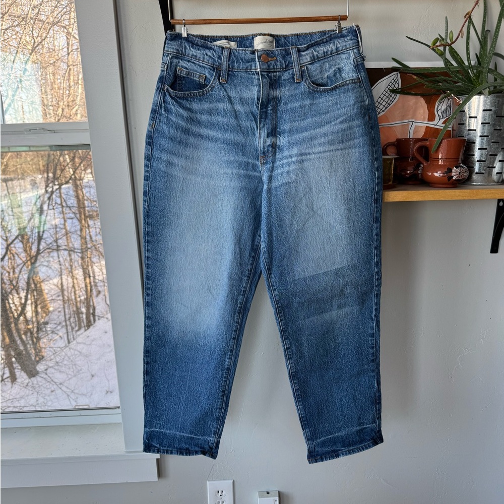 Universal Thread Vintage Straight Medium Blue Denim Straight Leg Jeans Size 8 R - Picture 2 of 12